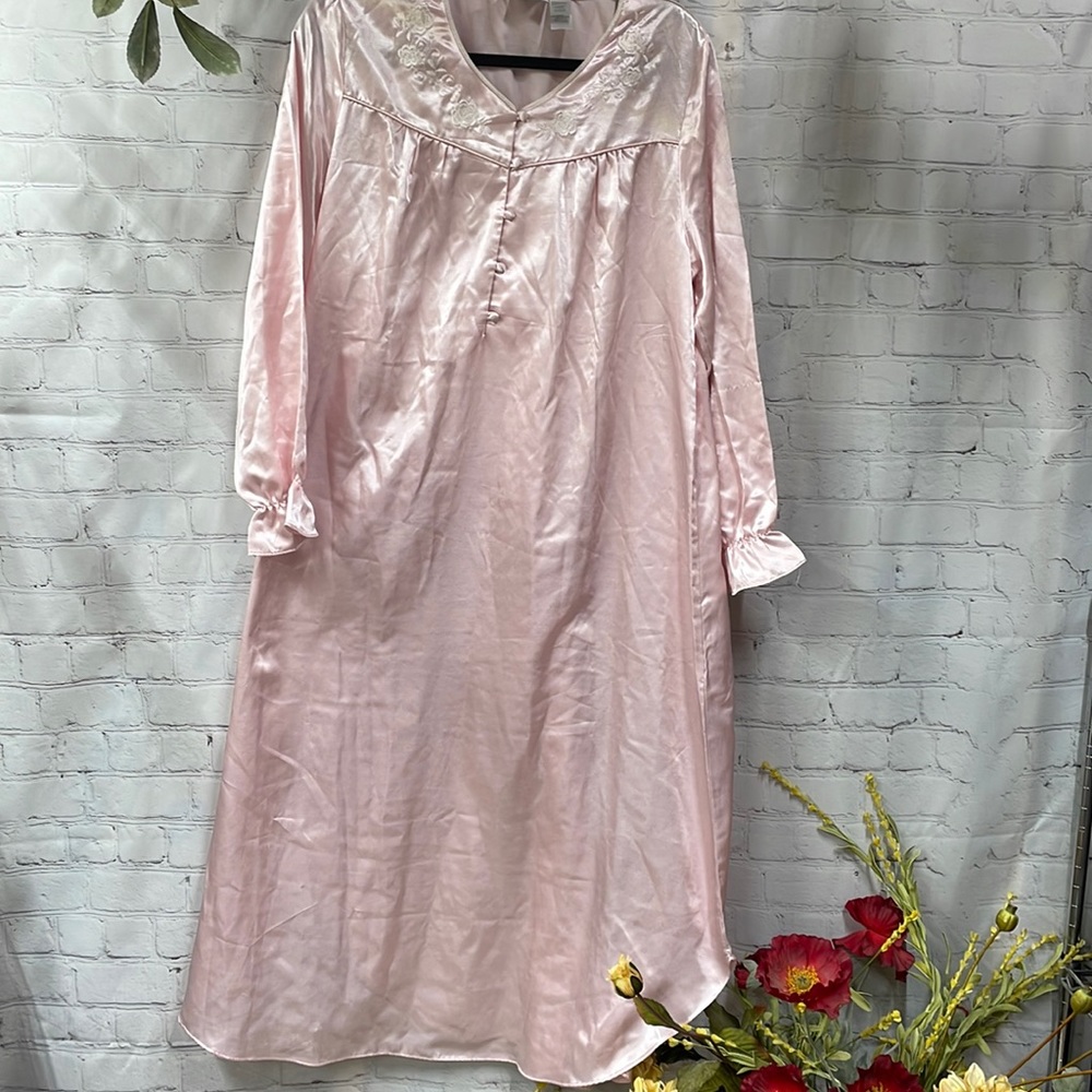 Adonna pink satin embroidered vintage long medium nightgown